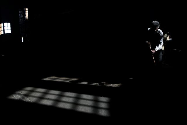 Μέσα σε πέντε χρόνια χάθηκαν 507.000 θέσεις, στο 39% οι μακροχρόνια άνεργοι